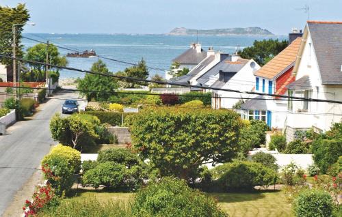 Tredrez-Locquemeau Casa | Holiday Home Hent Gwaz Ar Gouez