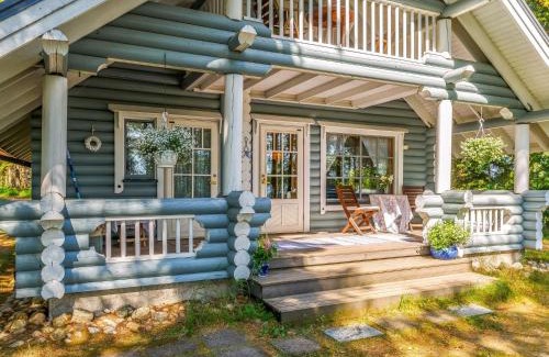 Hiukkajoki Casa | Holiday Home Honkaniemi by Interhome