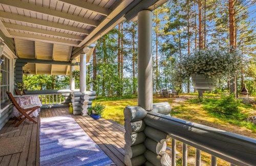 Hiukkajoki Casa | Holiday Home Honkaniemi by Interhome