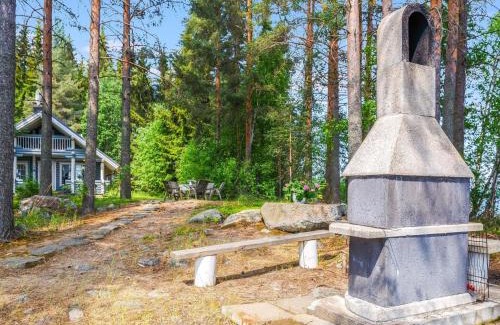 Hiukkajoki Casa | Holiday Home Honkaniemi by Interhome