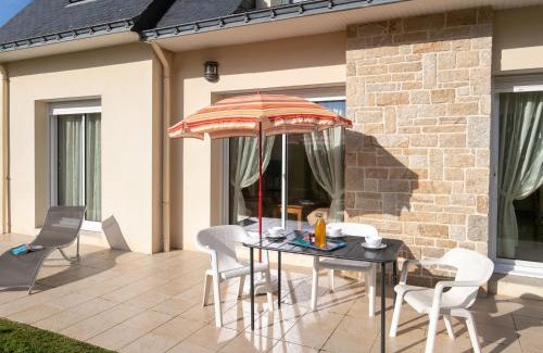 Le Pouldu Casa | Holiday Home Hortensias by Interhome