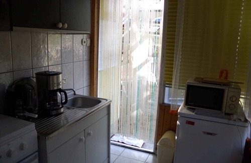 Balatonmariafurdo Casa | Casa vacacional con jardín y barbacoa
