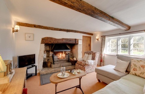 Slaughterford Casa | Holiday Home Hythe Road by Interhome