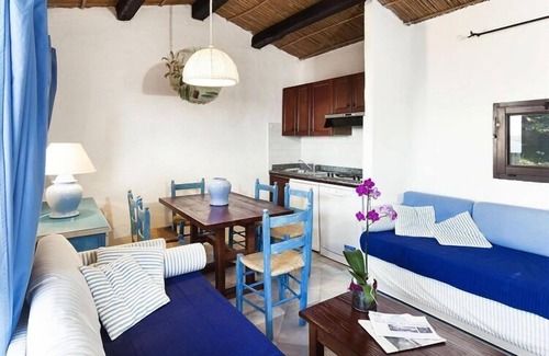 Baja Sardinia Apartamento | Apartamento en Baja Sardinia con recepciones