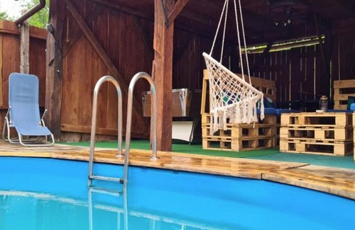Tounj Casa | Holiday Home Ico - Three Bedroom Holiday Home with Swimming Pool