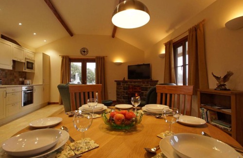 Talybont Casa | Holiday Home Idnusia