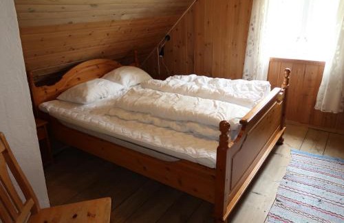 Brekke Casa | Holiday Home Ikjefjord by Interhome