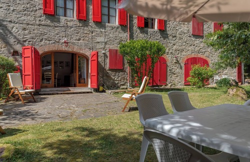Saturnana Casa | Casa de vacaciones 'Il Ricavo' con vistas a la montaña, jardín privado y Wi-Fi