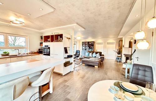 Watzerath Casa | Casa de vacaciones 'Im Grünen' con terraza privada, Wi-Fi y aire acondicionado