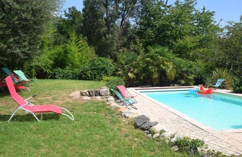 Pont-de-Labeaume Casa | Holiday Home in Ardèche near Château de Ventadour