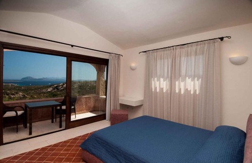 Abbiadori Apartamento | Holiday home in Arzachena 31407