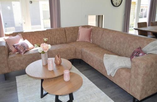 Gasthuis Casa | Holiday Home in Bemelen near Nature Reserve