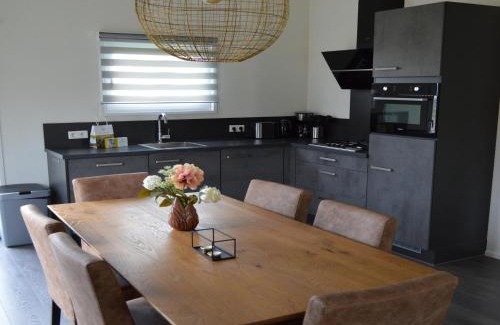 Gasthuis Casa | Holiday Home in Bemelen near Nature Reserve
