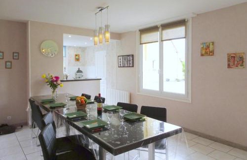 Saint-Martin de Brehal Casa | Holiday Home in Bréhal near Sandy Beach