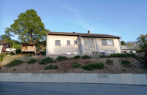 Hegensdorf Casa | Casa de vacaciones en Büren con piscina