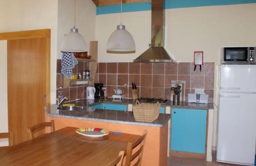 Covas Casa | Holiday Home in Covas near Serra da Estrela