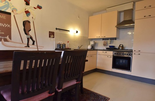 Zlata Olesnice Apartamento | Apartamento moderno en Zlata Olesnice con sauna