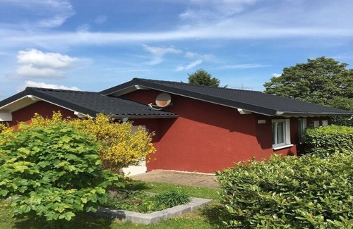 Daun Casa | Holiday home in Daun with swimming pool
