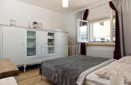 Drnis Casa | Holiday Home in Drni with Pool & Etnoland