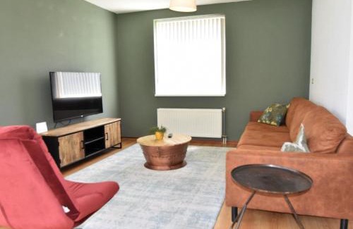 Zeewolde Casa | Holiday Home in Flevoland with Pool