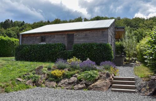Berlingen Casa | Holiday Home in Forest with Terrace & BBQ