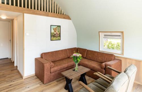 Baars Casa | Holiday Home in Forest near Assen