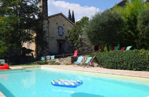 Pont-de-Labeaume Casa | Holiday Home in Ardèche near Château Ventadour