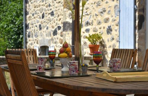 Pont-de-Labeaume Casa | Holiday Home in Ardèche near Château Ventadour