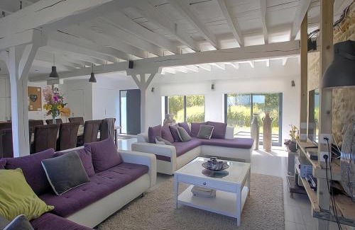 Gourdon Casa | Holiday Home in France with Huge Private Garden