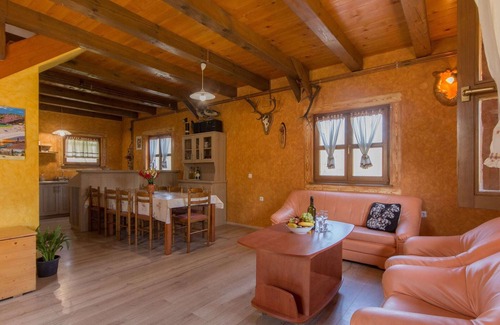 Brod Moravice Casa | Casa en Gorski Kotar con piscina