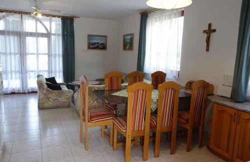 Balatonmariafurdo Casa | Holiday home in Balatonmariafürdo 19326