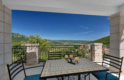 Lovrec Casa | Casa de vacaciones en Imotski con Terraza, Acondicionador, WIFI, Lavadora (4978-1)