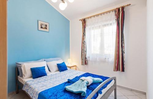 Maslenica Casa | Holiday Home in Jasenice near Maslenica Beach