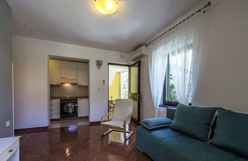 Kadumi Casa | Casa de vacaciones en Kadumi con Acondicionador, WIFI, Lavadora, Lavavajillas (625-1)