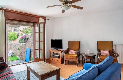 Loredo Casa | Holiday Home in Loredo near Surf Beach