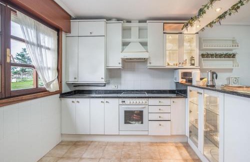 Loredo Casa | Holiday Home in Loredo near Surf Beach