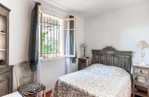 Lorgues Casa | Holiday Home in Lorgues with Pool and Terrace