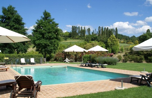 Montone Casa | Casa en Montone con Piscina y Terraza