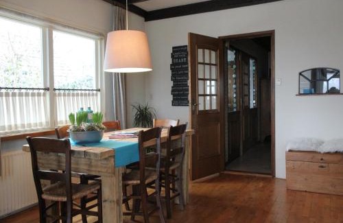 Nijeberkoop Casa | Holiday Home in Nijeberkoop near Nature