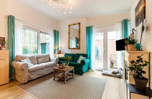 Municipality of Noordwijk Casa | Holiday Home in Noordwijkerhout near Lake