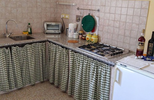 Ramazzano Apartamento | Holiday Home in Ramazzano Near Assisi