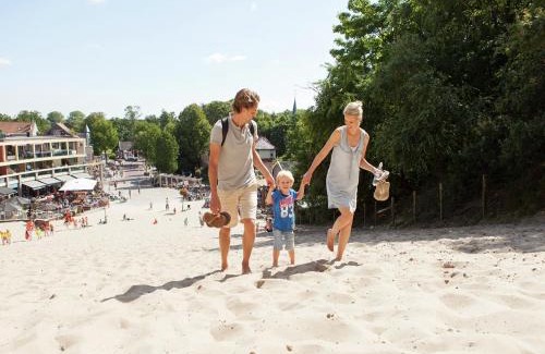 Schoorl Casa | Holiday Home in Schoorl near Sandy Beaches