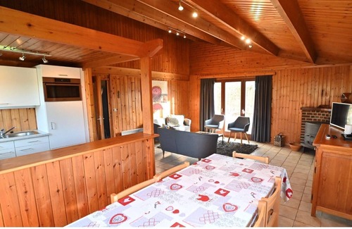 Noiseux Casa | Casa en Somme-Leuze con jardín privado