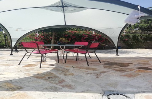 Villaescusa Casa | Casa Vacacional en España con Terraza y BBQ