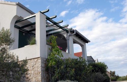 Veli Rat Casa | Holiday Home in Veli Rat near Saharun