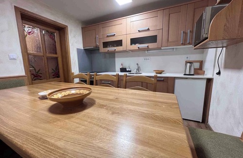 Crnomelj Casa | Holiday home in vineyards