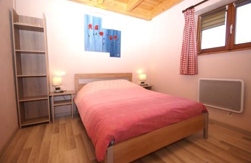 Walscheid Casa | Holiday Home in Walscheid near Forest & Lakes