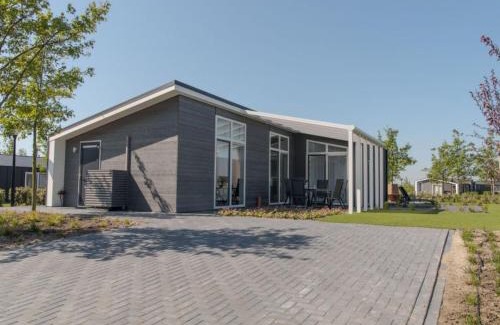 Wemeldinge Casa | Holiday Home in Zeeland with Workation Setup
