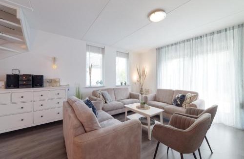 Wemeldinge Casa | Holiday Home in Zeeland with Garden Terrace