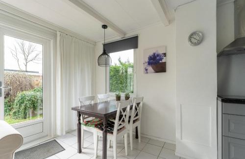 Baarland Casa | Holiday Home in Zeeland near Lake